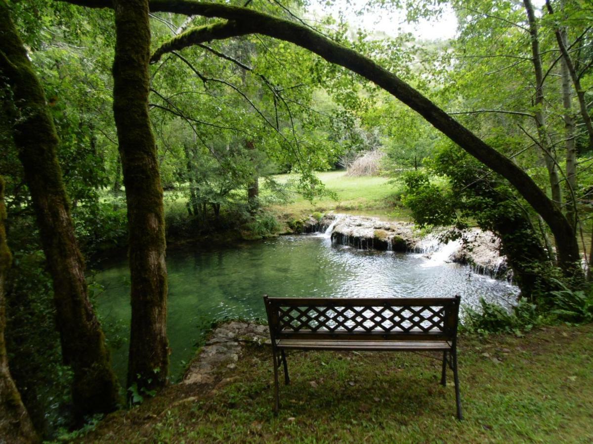 Bed and Breakfast Moulin De Benedicty Vers  Екстер'єр фото