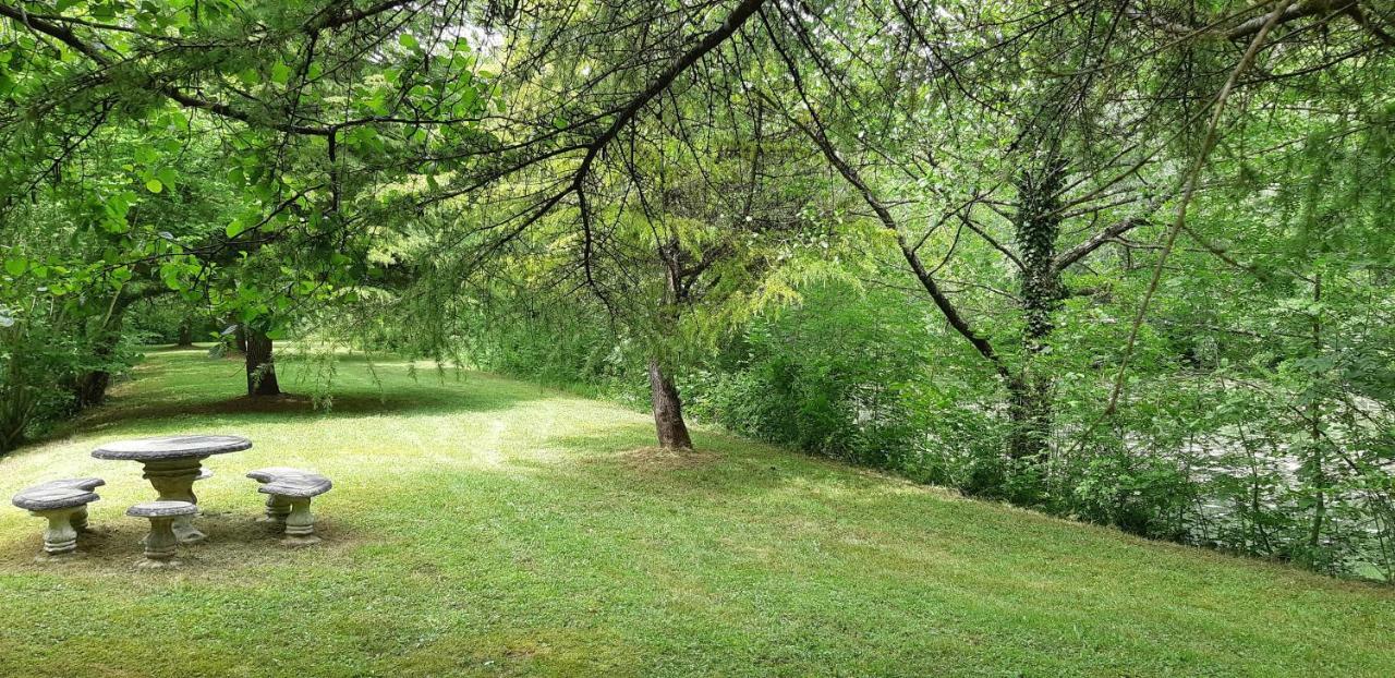 Bed and Breakfast Moulin De Benedicty Vers  Екстер'єр фото