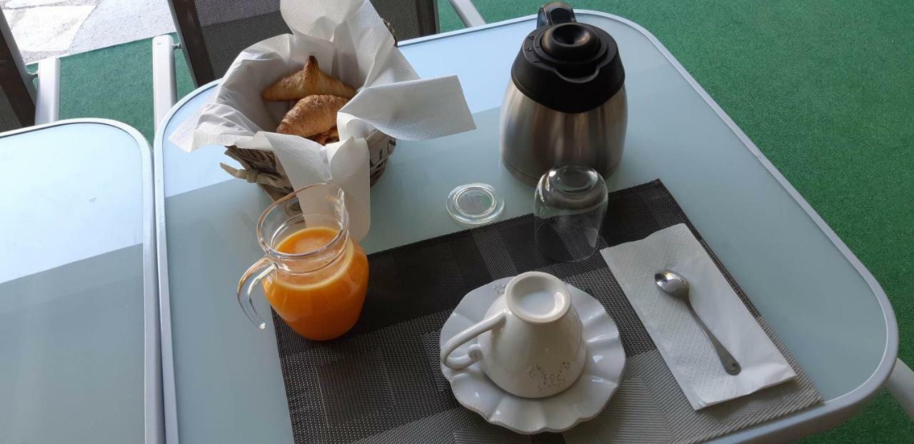 Bed and Breakfast Moulin De Benedicty Vers  Екстер'єр фото
